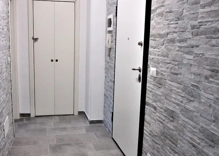 Ls-house - In The Heart Of Apartment